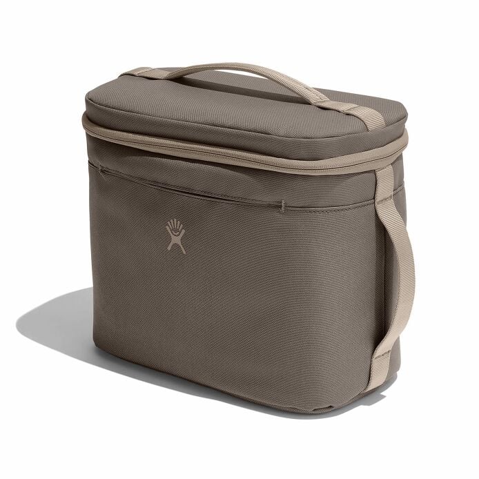 8-l-insulated-lunch-bag-v8 sl8217_8linsulatedlunchbag_sandpiper_angled.jpg
