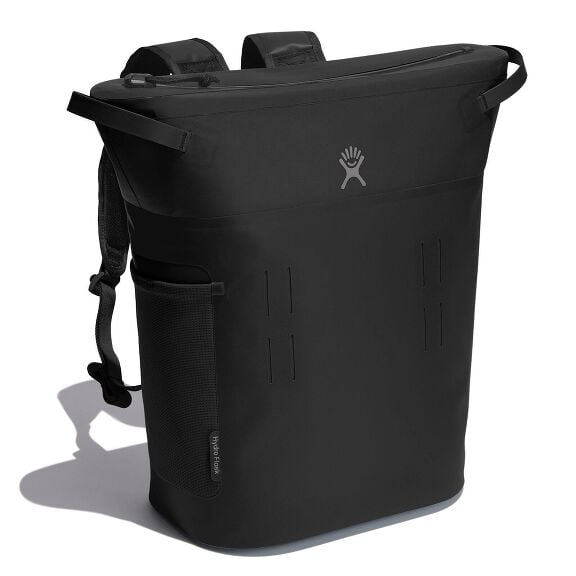 20-l-day-escapetm-pack-g4 20-l-day-escape-soft-cooler-pack-black-angled_1_1.jpg