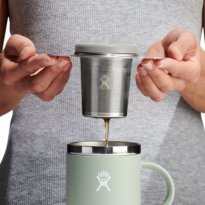 tea-infuser-r9 drif035-tea-infuser-birch-hb-pour_1.jpg